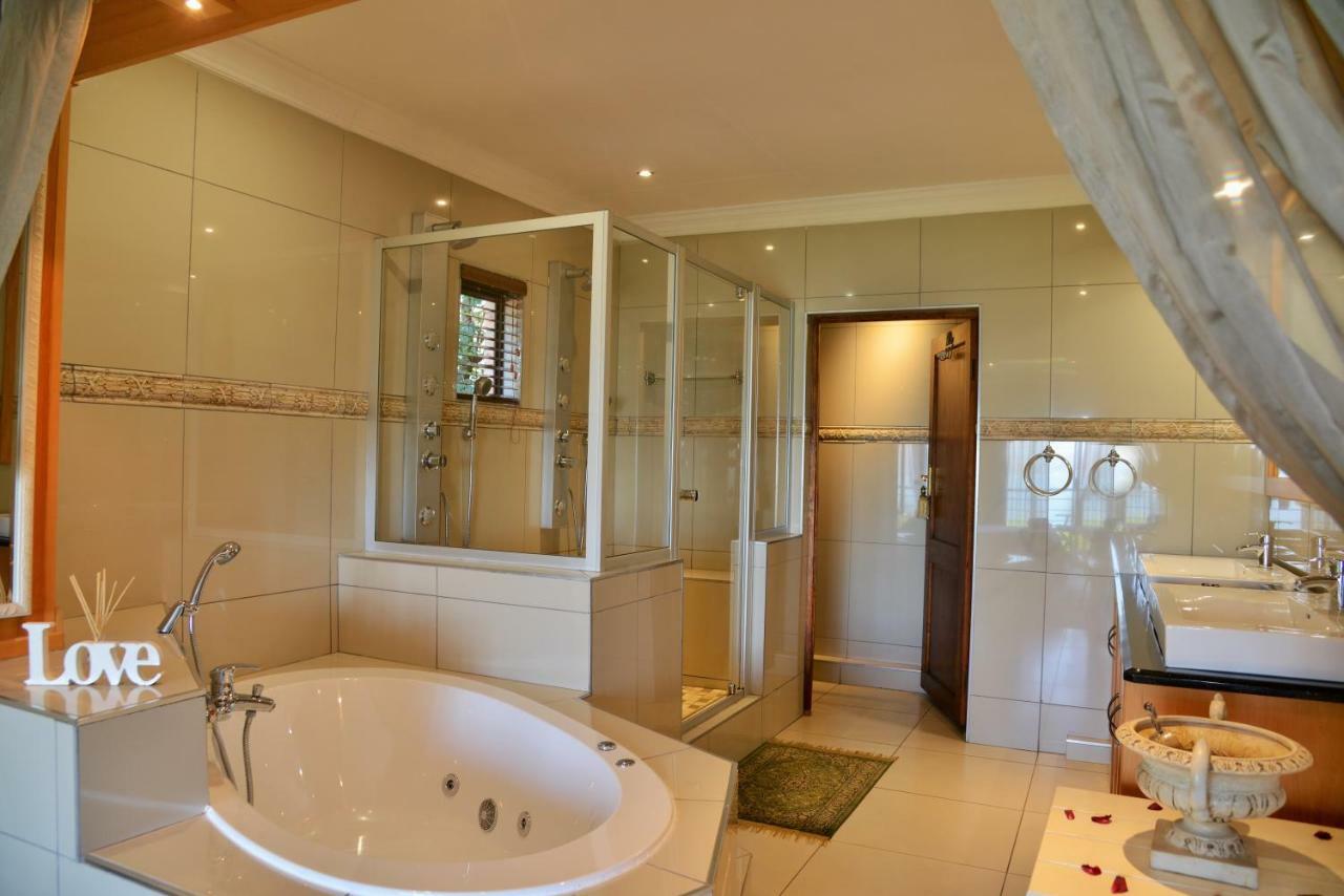 Stirling Manor Boutique Guest House Хартбиспурт Экстерьер фото